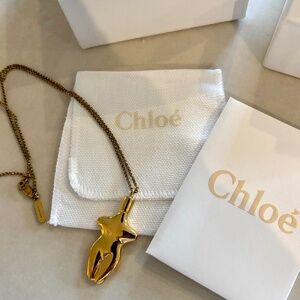 CHLOE “Femininities” Necklace chain and pendant